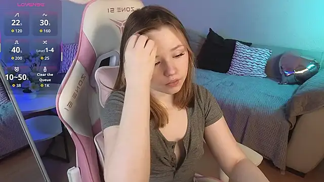 Sweetie Hope online show from 02-15-26, 04:39