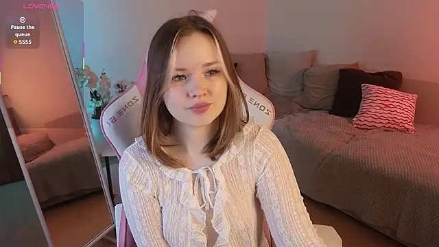 Sweetie Hope online show from 02-08-26, 04:37