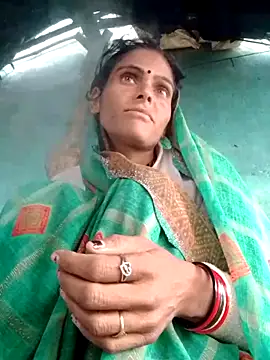 Snapshot of H_seema chatting on 02-11-26, 02:11 H seema online show from 02-11-26, 02:11