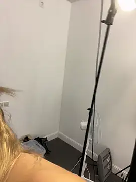 AlisaMyers online show from 10-09-25, 06:14