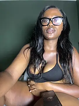 Moonzy77 online show from 03-22-26, 09:05