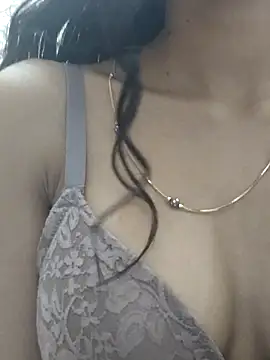 Snapshot of Aidakhan1212 chatting on 10-28-25, 11:20 Aidakhan1212 online show from 10-28-25, 11:20