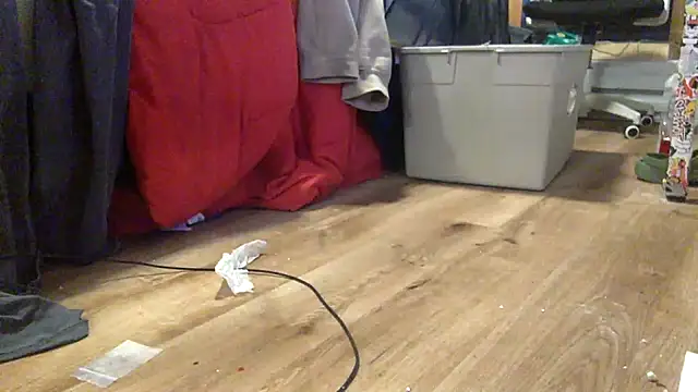 Snapshot of edger4lif3 chatting on 09-20-25, 04:45 edger4lif3 online show from 09-20-25, 04:45