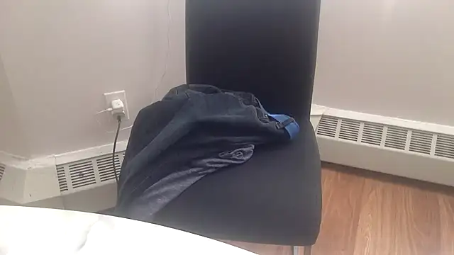 Snapshot of edger4lif3 chatting on 10-28-25, 04:06 edger4lif3 online show from 10-28-25, 04:06