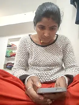 Snapshot of LUCKY_cut chatting on 02-04-26, 07:25 LUCKY cut online show from 02-04-26, 07:25