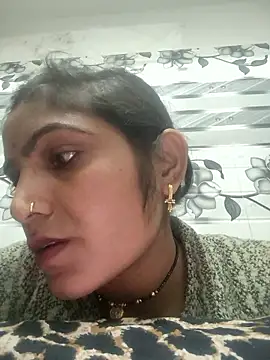 Snapshot of LUCKY_cut chatting on 01-17-26, 03:32 LUCKY cut online show from 01-17-26, 03:32