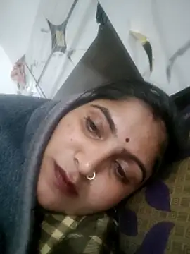 Snapshot of LUCKY_cut chatting on 02-24-26, 04:52 LUCKY cut online show from 02-24-26, 04:52