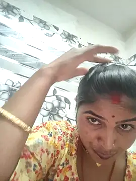 Snapshot of LUCKY_cut chatting on 02-15-26, 09:19 LUCKY cut online show from 02-15-26, 09:19