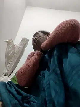 Snapshot of LUCKY_cut chatting on 02-02-26, 01:54 LUCKY cut online show from 02-02-26, 01:54