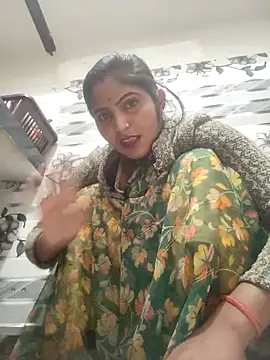 Snapshot of LUCKY_cut chatting on 02-14-26, 02:23 LUCKY cut online show from 02-14-26, 02:23