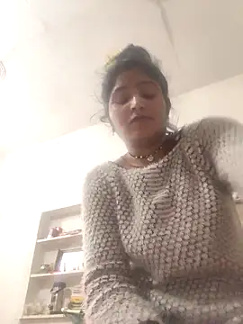 Snapshot of LUCKY_cut chatting on 02-21-26, 05:59 LUCKY cut online show from 02-21-26, 05:59