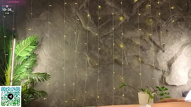 VincenzaGarigliano online show from 04-10-26, 11:34