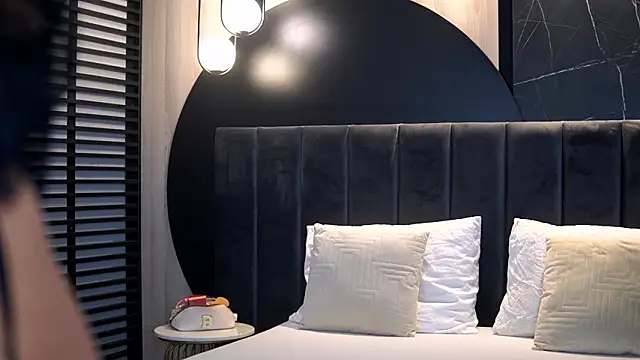 KylieKroftt online show from 03-06-26, 08:48