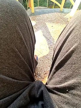 Snapshot of kkkk1882 chatting on 10-11-25, 03:29 kkkk1882 online show from 10-11-25, 03:29