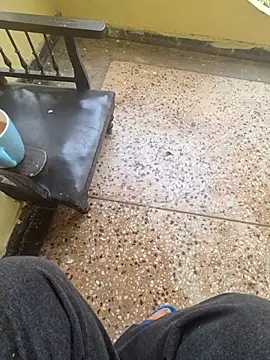 Snapshot of kkkk1882 chatting on 10-21-25, 04:56 kkkk1882 online show from 10-21-25, 04:56