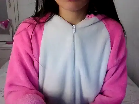Taylormegan online show from 07-07-26, 01:36