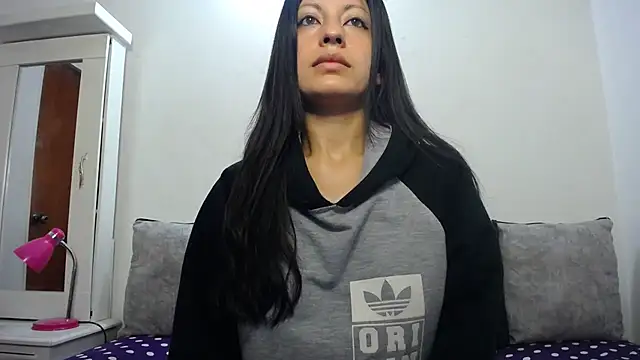 Taylormegan online show from 11-04-25, 02:43