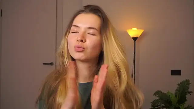 MarlinVarian online show from 09-15-25, 06:19