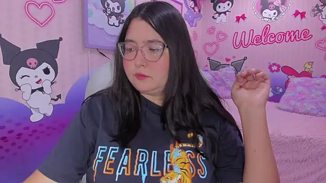Dulce meow online show from 05-15-26, 11:52