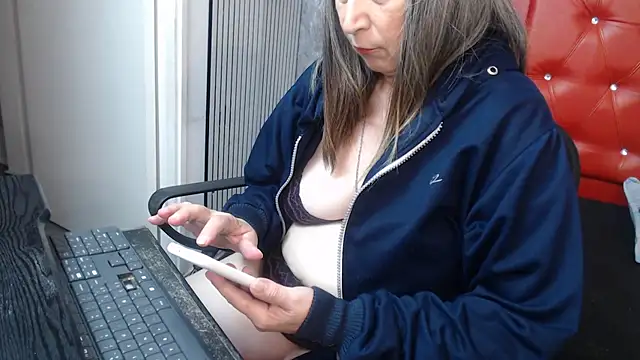 linda  mature online show from 10-23-25, 12:15