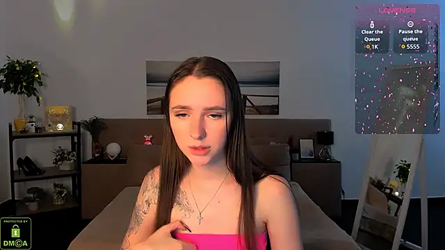 Snapshot of WildHoneyXO chatting on 09-23-25, 05:58 WildHoneyXO online show from 09-23-25, 05:58