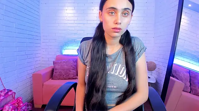 sofiapalacioss online show from 10-11-25, 03:24