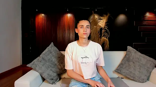 Snapshot of sofiapalacioss chatting on 01-17-26, 06:44 sofiapalacioss online show from 01-17-26, 06:44