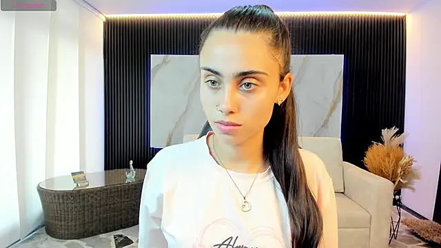 Snapshot of sofiapalacioss chatting on 02-16-26, 07:45 sofiapalacioss online show from 02-16-26, 07:45