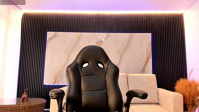 sofiapalacioss online show from 11-13-25, 07:29