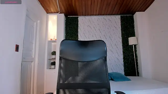 sofiapalacioss online show from 01-13-26, 06:34