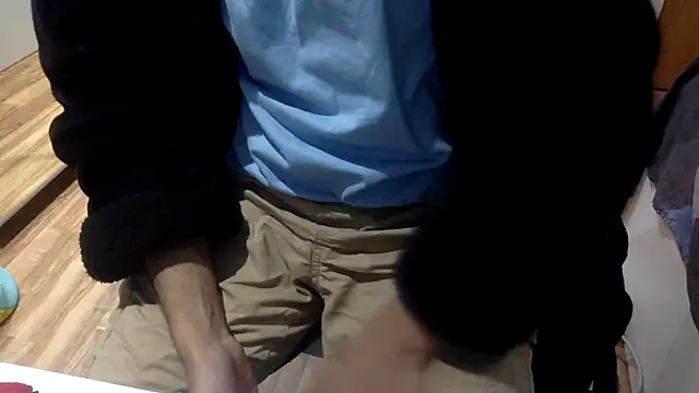 Snapshot of Whatevrr chatting on 11-01-25, 12:17 Whatevrr online show from 11-01-25, 12:17