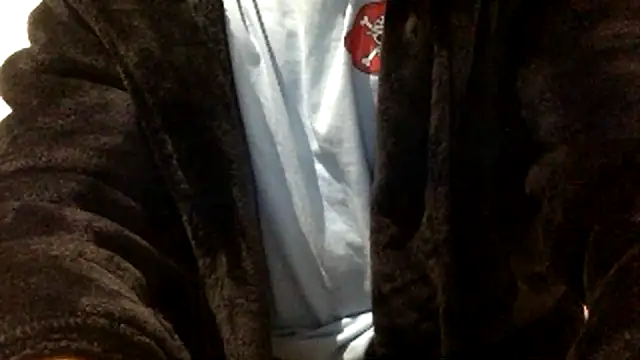 Snapshot of Whatevrr chatting on 10-18-25, 11:18 Whatevrr online show from 10-18-25, 11:18