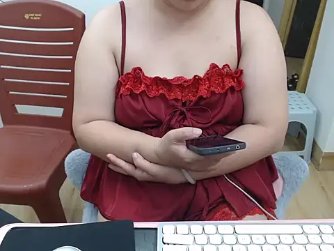 Hana Mina online show from 09-19-25, 02:21