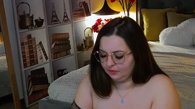 Mia Swano online show from 01-19-26, 02:48