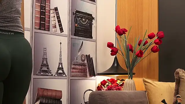 Mia Swano online show from 02-08-26, 03:37