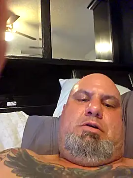 Kwillie online show from 11-30-25, 05:25