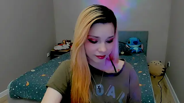 Snapshot of Kitten_Alissa chatting on 10-02-25, 06:11 Kitten Alissa online show from 10-02-25, 06:11