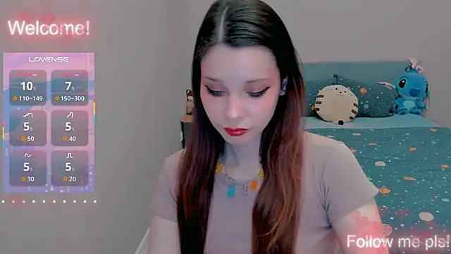 Kitten Alissa online show from 04-23-26, 05:14