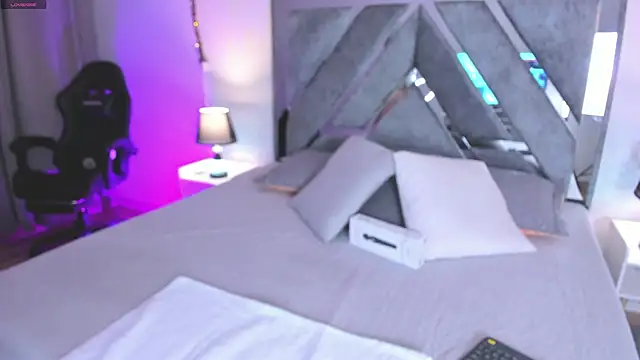 jasmincollin  online show from 02-05-26, 03:02