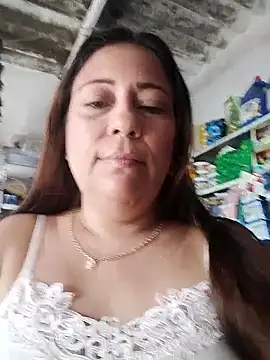 Snapshot of _tetas_92 chatting on 09-09-25, 01:42  tetas 92 online show from 09-09-25, 01:42