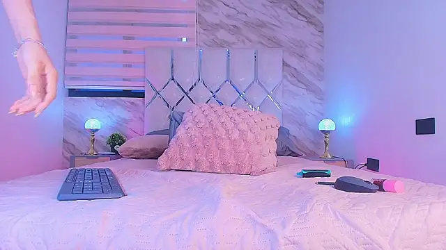 collet 1 online show from 11-20-25, 12:06