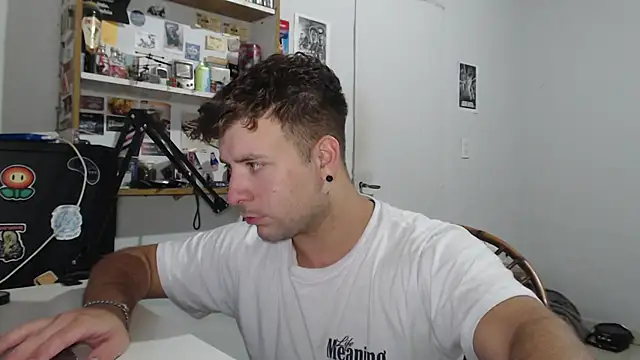 ferrari1996 online show from 01-08-26, 05:57