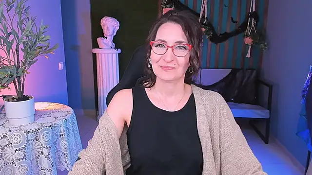 UnaTerra online show from 10-27-25, 09:10