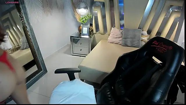 ValerySkinnyy online show from 05-01-26, 03:44