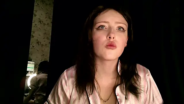 rosy petal online show from 11-19-25, 04:51