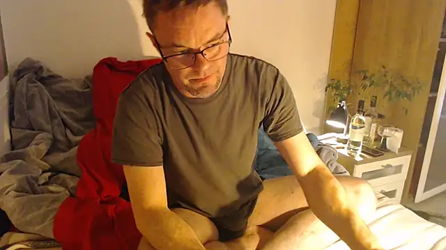 EdelHolz91 online show from 02-23-26, 02:39