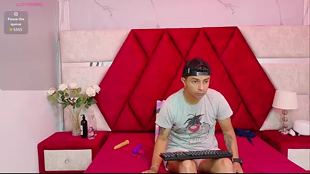 Kity spiderr online show from 09-22-25, 12:22
