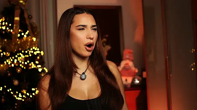 ItalianGirl online show from 12-17-25, 09:31