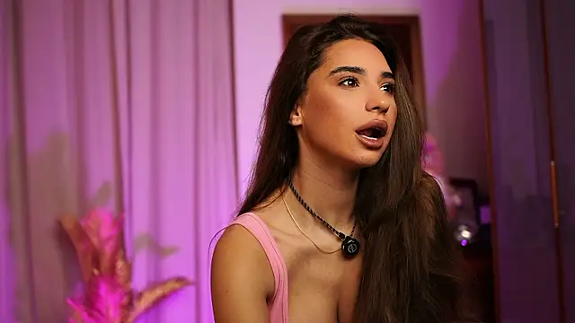 Snapshot of ItalianGirl chatting on 02-10-26, 07:57 ItalianGirl online show from 02-10-26, 07:57