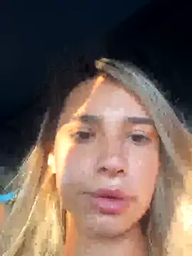 Snapshot of ItalianGirl chatting on 09-21-25, 04:12 ItalianGirl online show from 09-21-25, 04:12